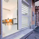 Apartment Guesthost - Bright Near Stationfreccia Rossa *