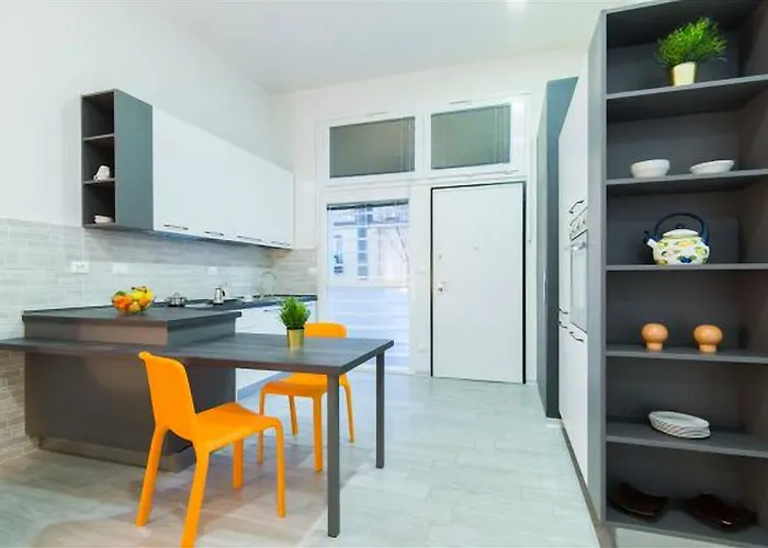 Apartment Guesthost - Bright Near Stationfreccia Rossa Bologna