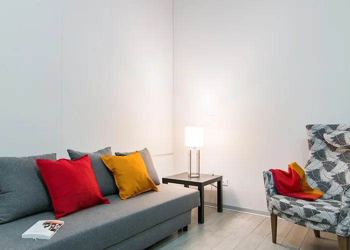 Guesthost - Bright Near Stationfreccia Rossa * Bologna