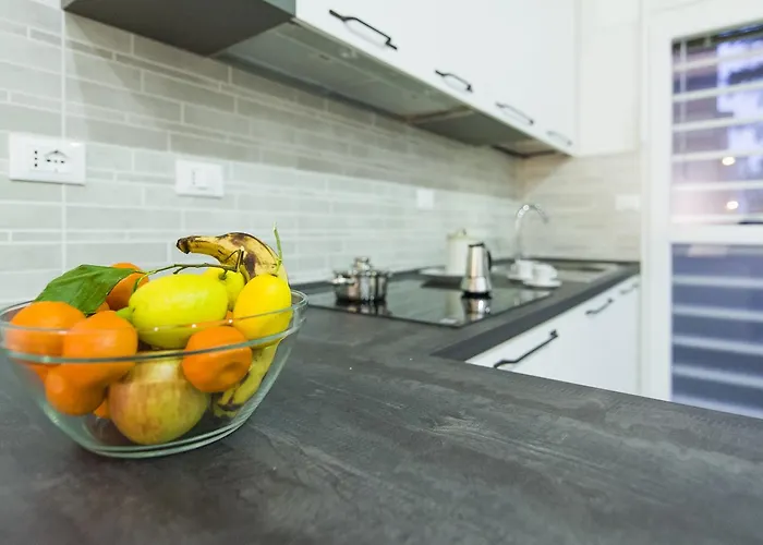 Guesthost - Bright Near Stationfreccia Rossa * Bologna